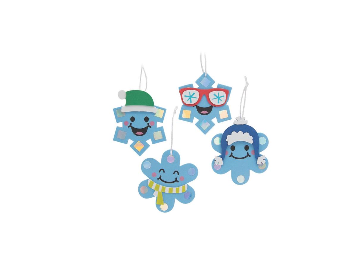 Picture of 4 decorated snowflake crafts